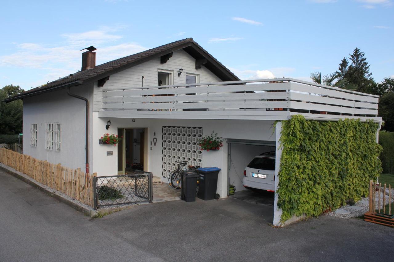 Ferienwohnung Das Inge Die Oberne In Bernau Bernau am Chiemsee Exterior photo
